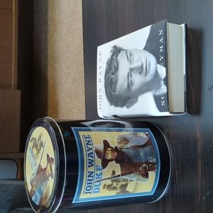 John Wayne book/collector tin Combo